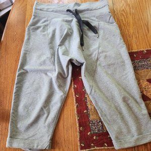 Lululemon Size 8 French terry harem crops